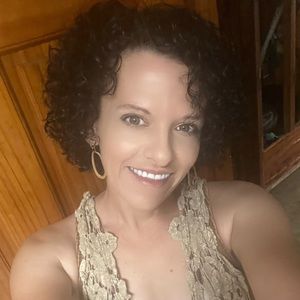 Meet your Posher, Lacey